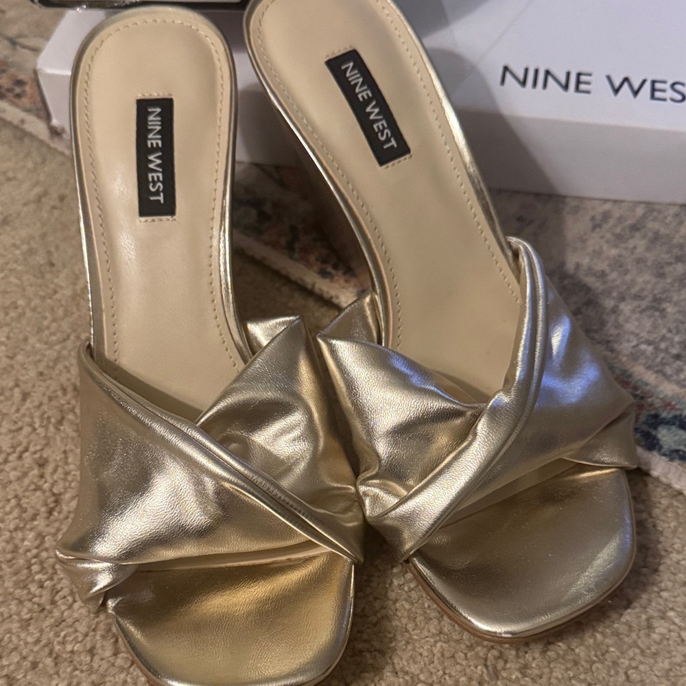 Nine West Metallic Gold Knot Front Slide Mules. New